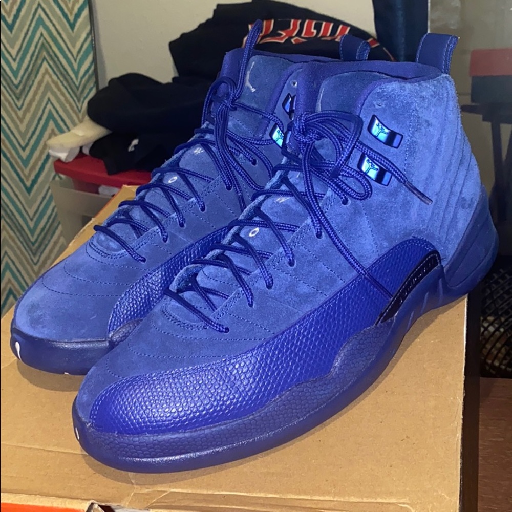 Air Jordan 12 deep royal